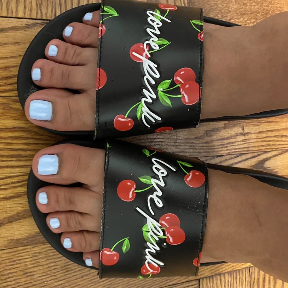 Pink Toes photo 11